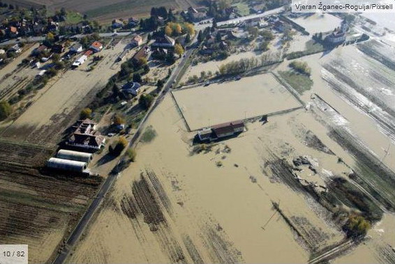 Überschwemmung in Puscine, Kroatien, aus der Luft