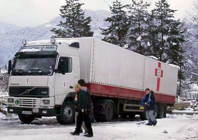 Der OASE-Truck auf seiner Weihnachtstour 2006 in Bosnien